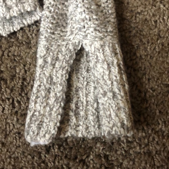 (Loft) grey sweater with split detail sleeve - Picture 3 of 7